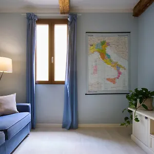 Apartment Panicale Blue Historic 1br Near Medici Chapels & Mercato, Florence